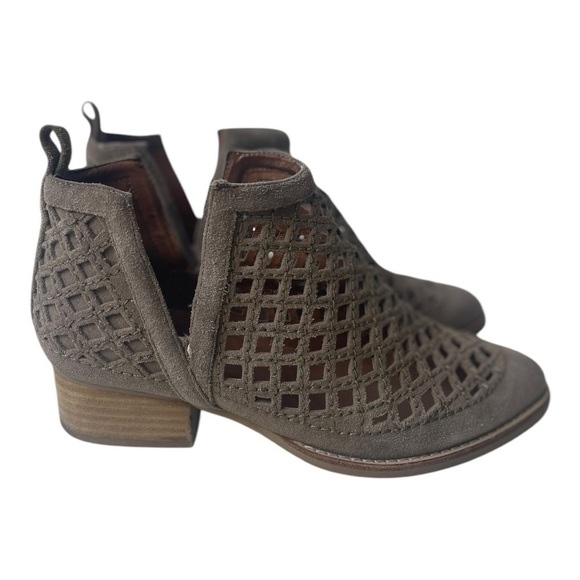 Jeffrey Campbell Women’s Taggart Tan Suede Open Weave Pull On  Ankle Boots - Picture 3 of 8